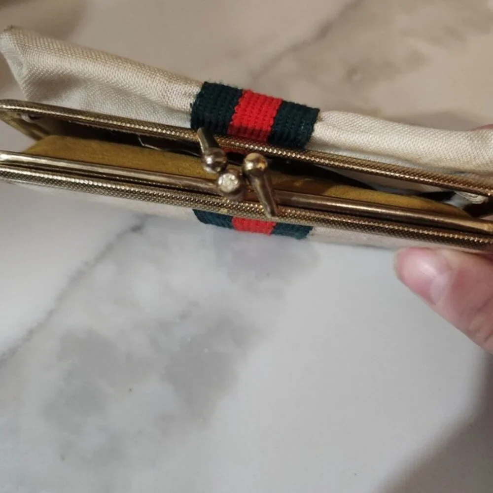 Vintage Vanity Set sewing Tools Etui Case Gold Trim Red Green Stripe‎